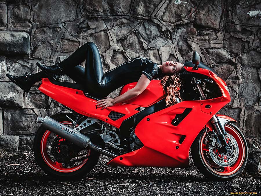 Beautiful girl Beautiful girls and motorcycles in Munich