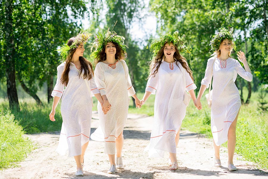 A cozy shot with Slavic girls — straight from Munich