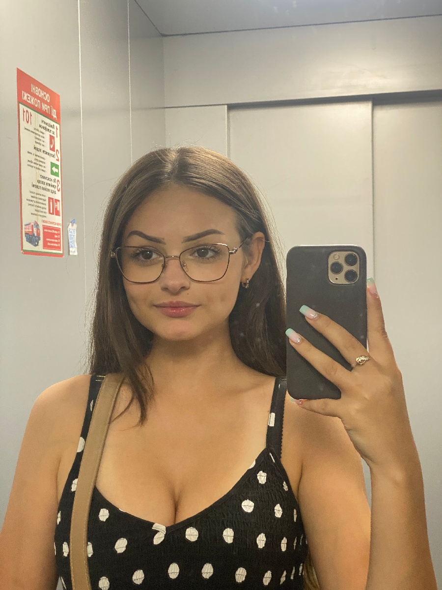 Sexy model Stacy in Munich