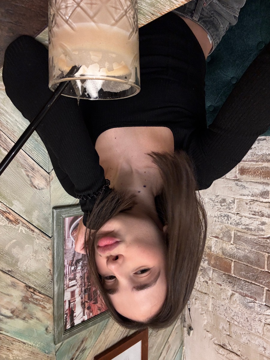 Fresh photos, fresh mood — Tina online in Munich